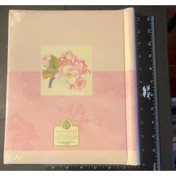RARE VINTAGE Magnetic Photo Album With Floral Cover by UR1 20 Pages 9" X 11" - Picture 2 of 2
